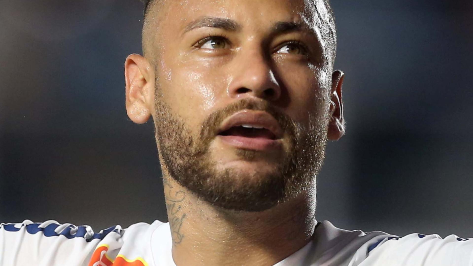 Neymar rejoue avec Santos après un mois et demi d'absence