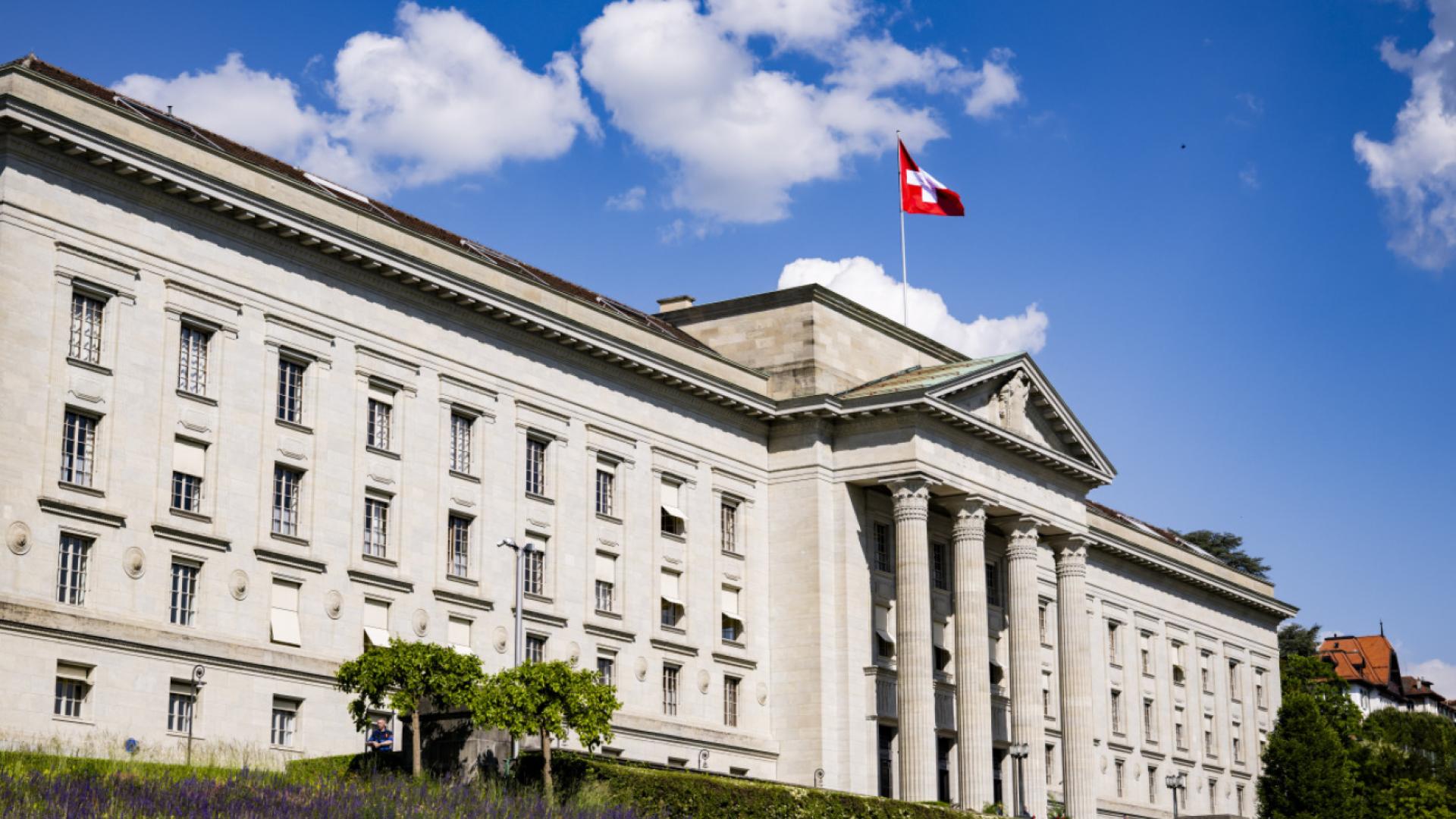 Un médecin ne peut plus pratiquer seul dans le canton de Schwyz