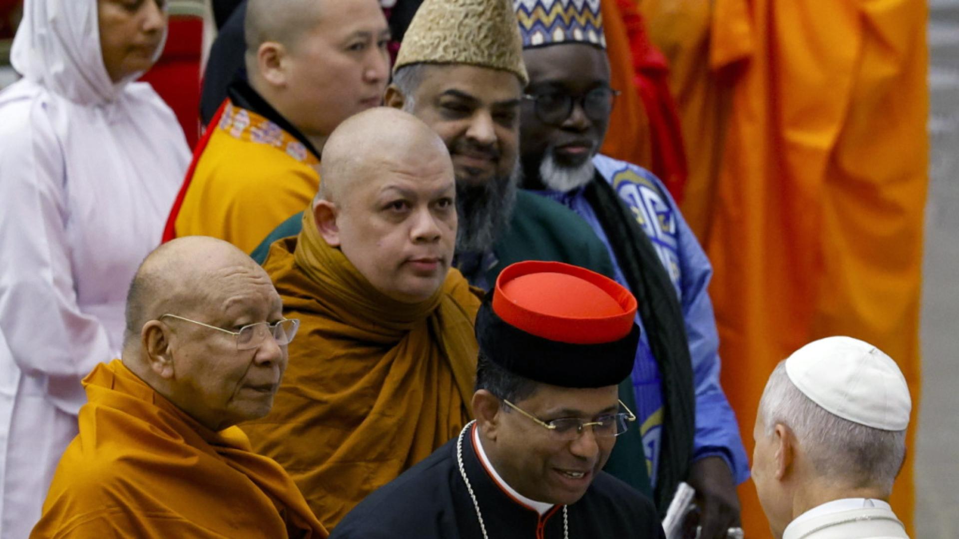 Garde suisse sous enquête pour insultes anti-juifs présumées