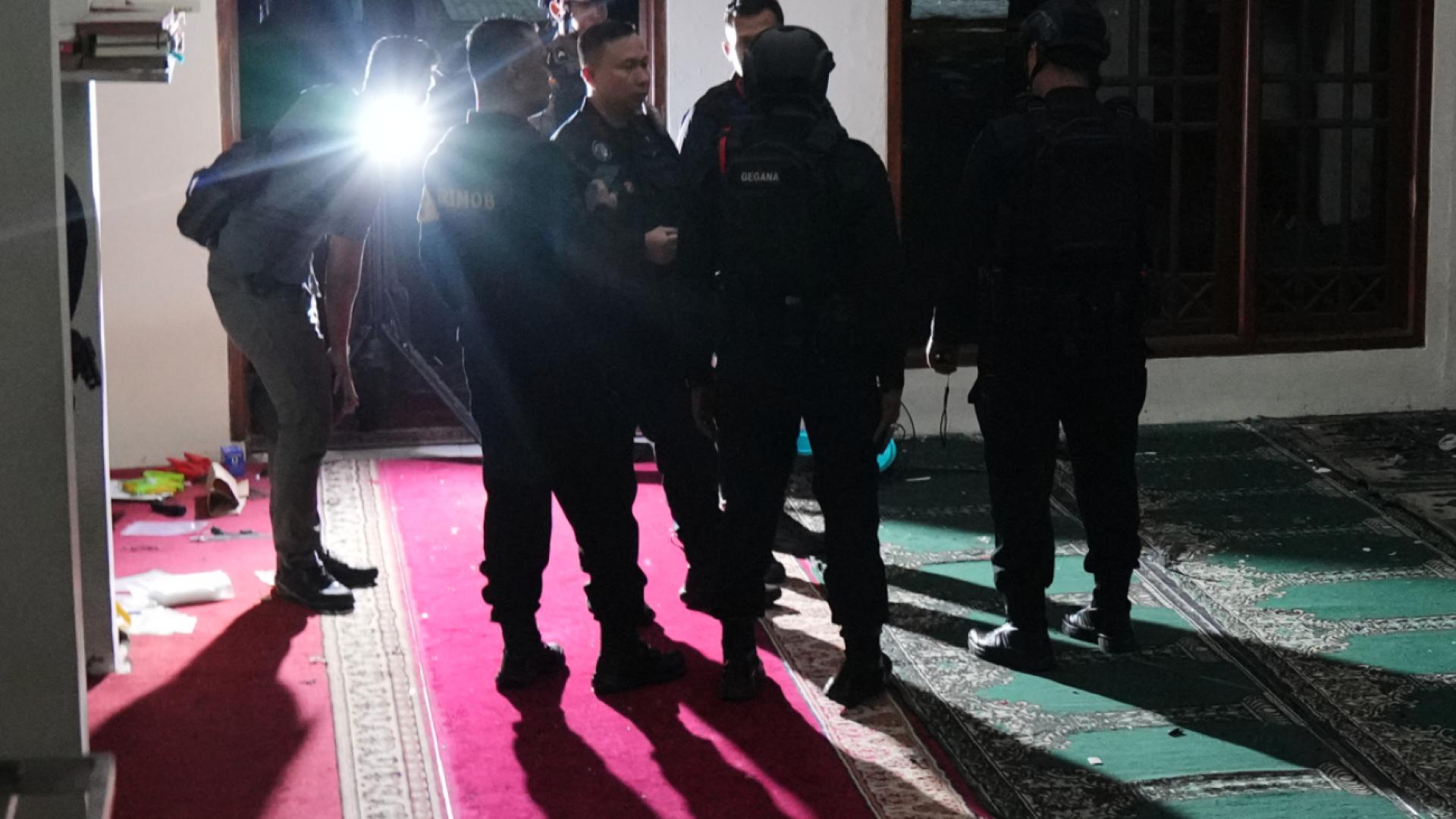 Deux explosions font plus de 50 blessés dans un lycée de Jakarta