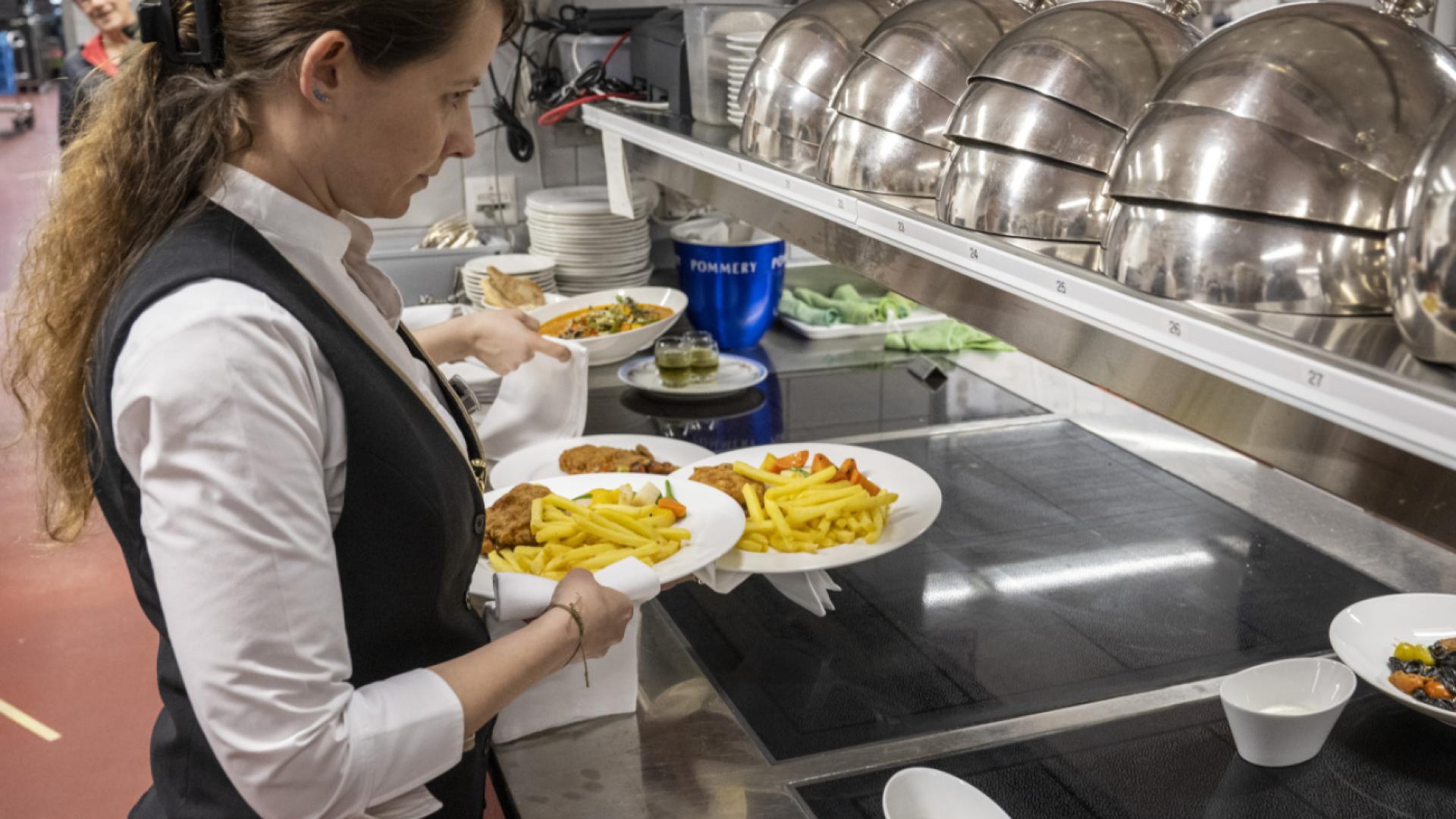 Les salariés dans la restauration veulent sortir des bas salaires