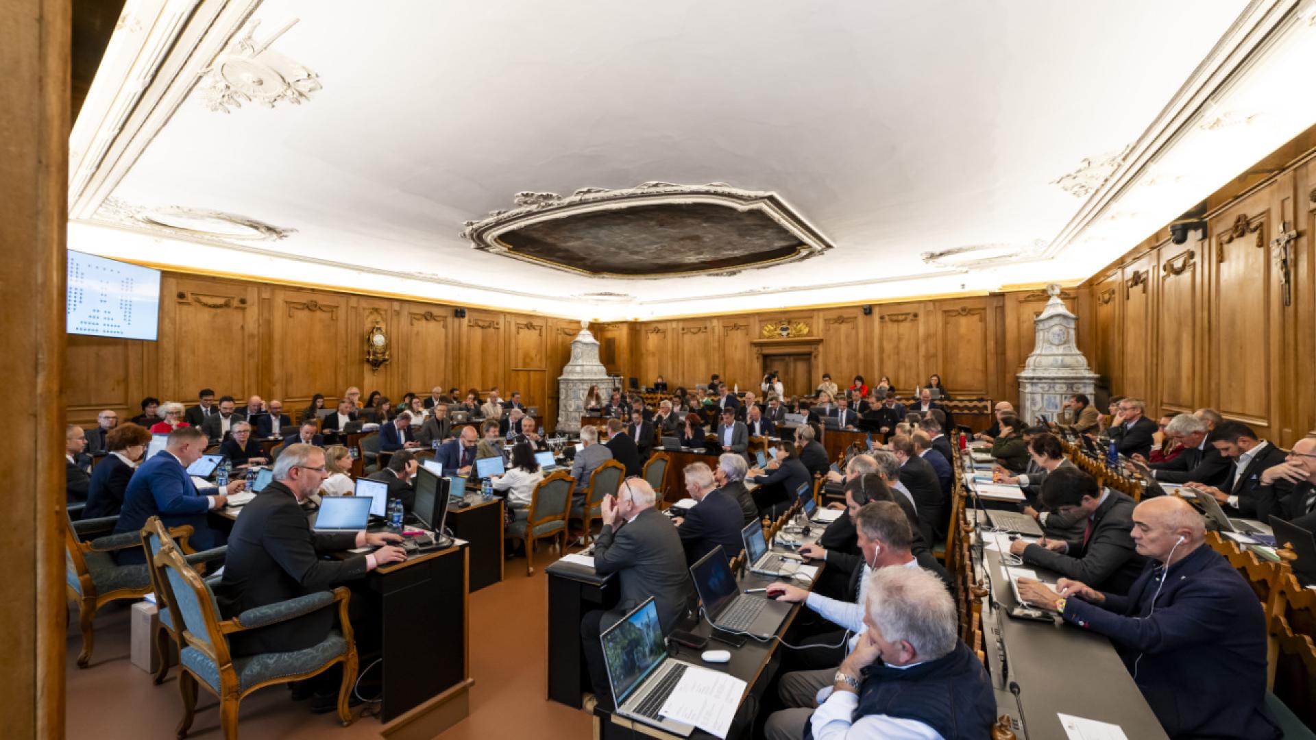 Fribourg: coefficient fiscal maintenu en l'absence de budget 2026