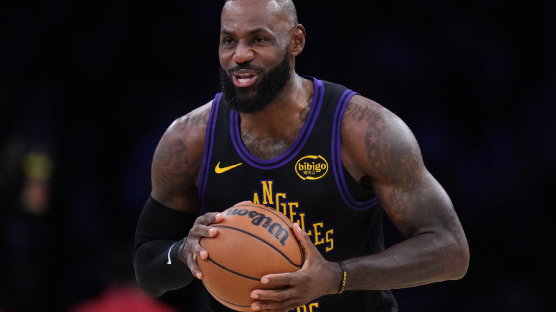 LeBron James lance enfin sa 23e saison record