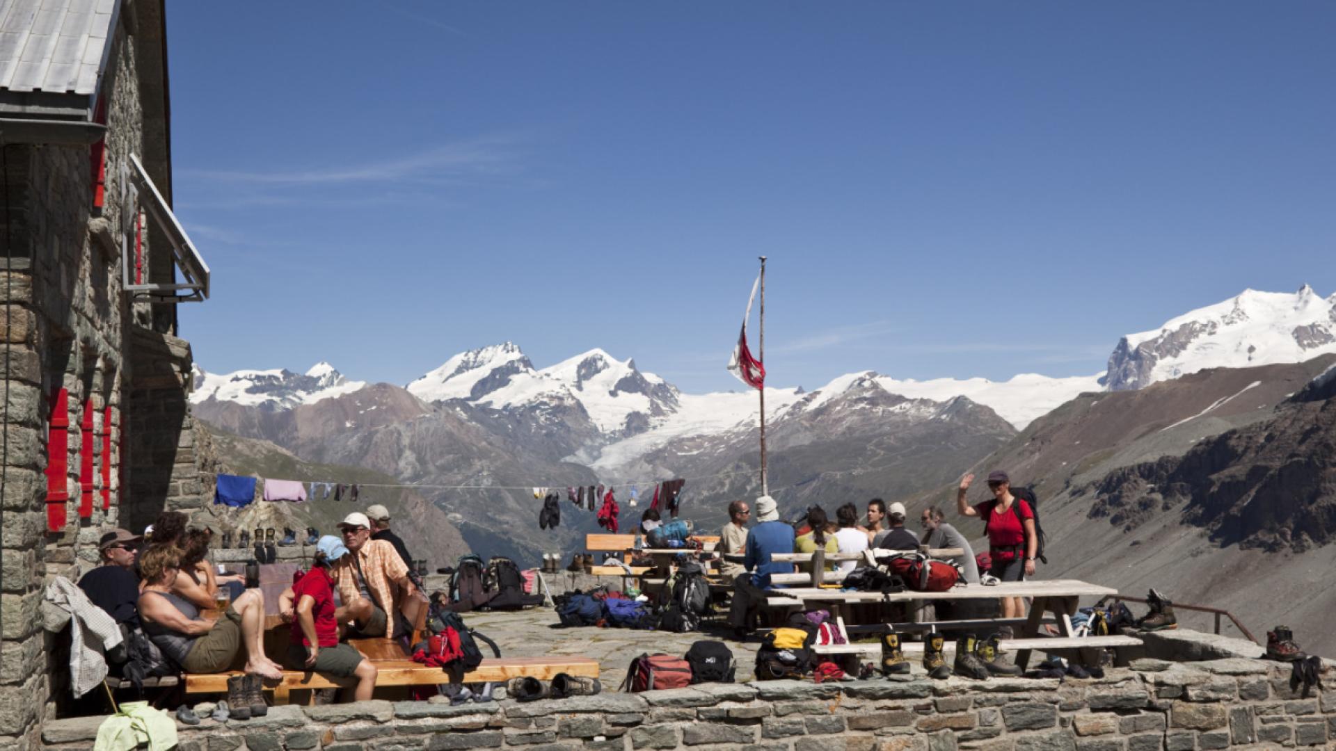 Cabane Schönbiel: les travaux préparatoires ont débuté