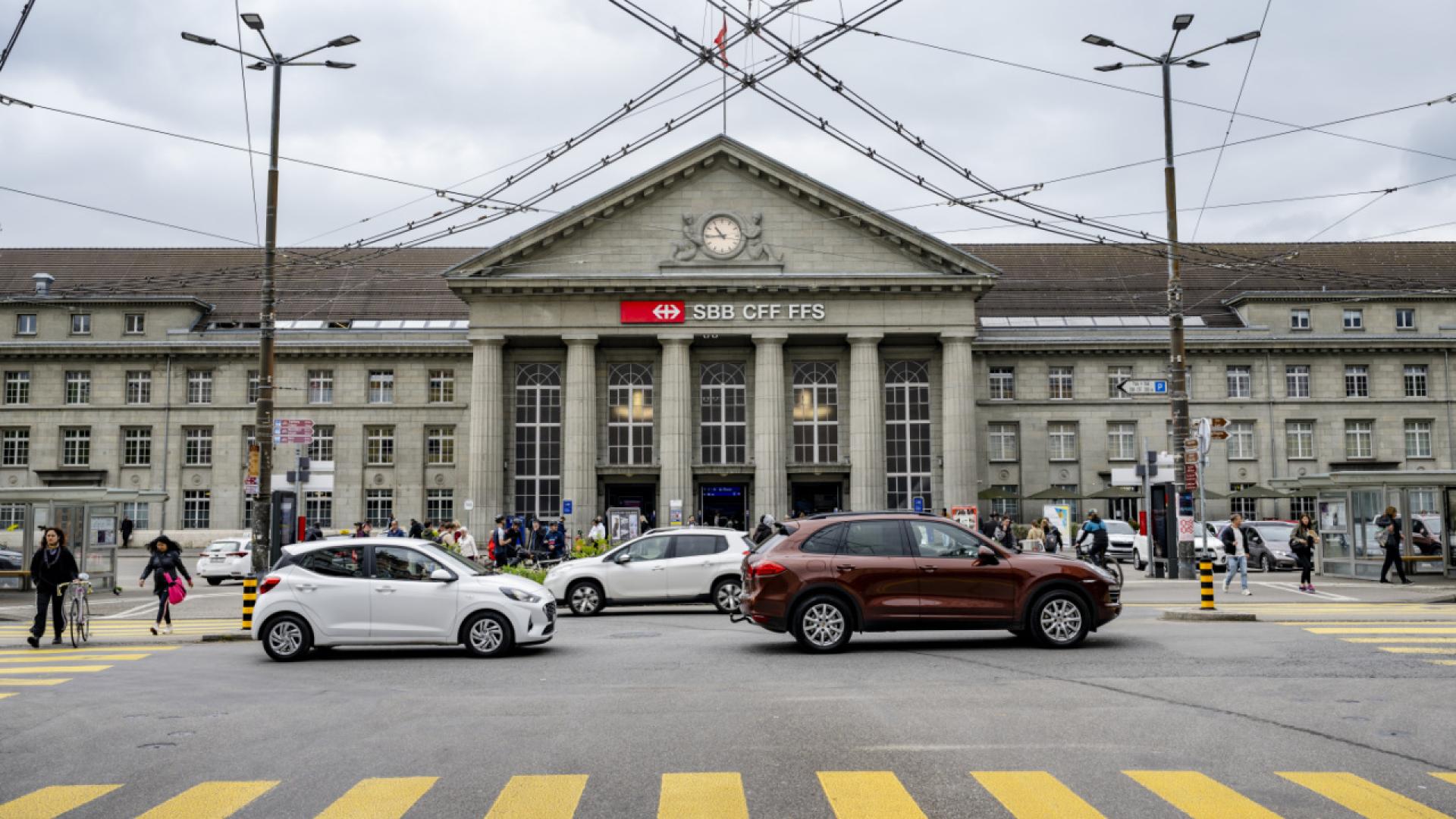 Altercation et vols près de la gare de Bienne
