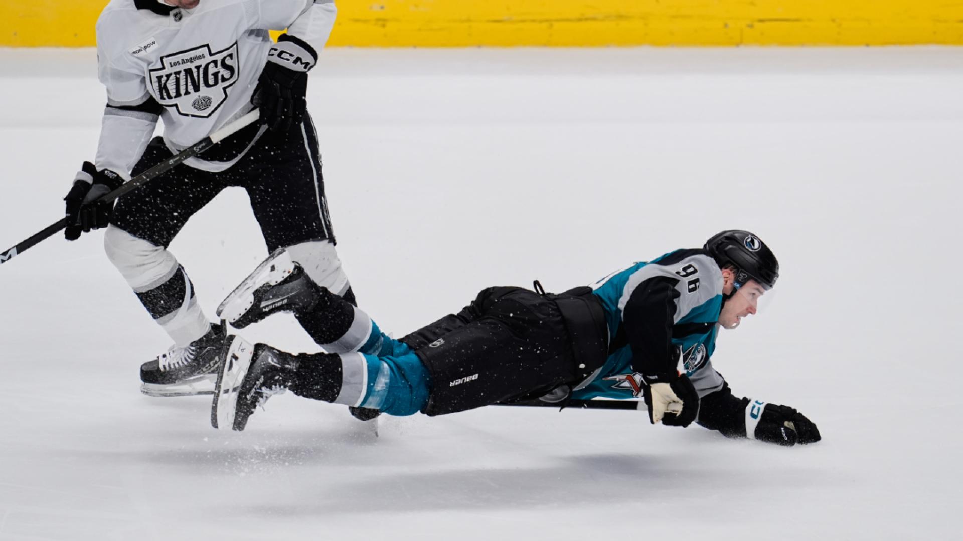 NHL: Philipp Kurashev brille devant Kevin Fiala