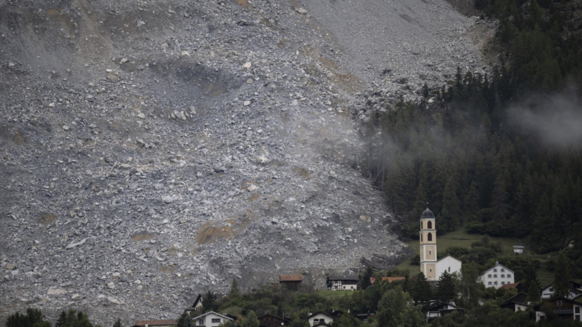 Des éboulements, mais pas de chutes de rochers à Brienz (GR)