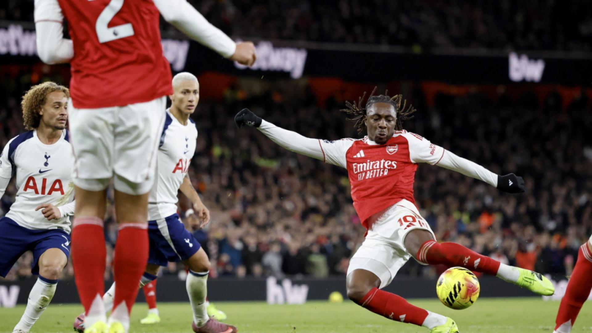 Premier League: Arsenal croque son rival Tottenham
