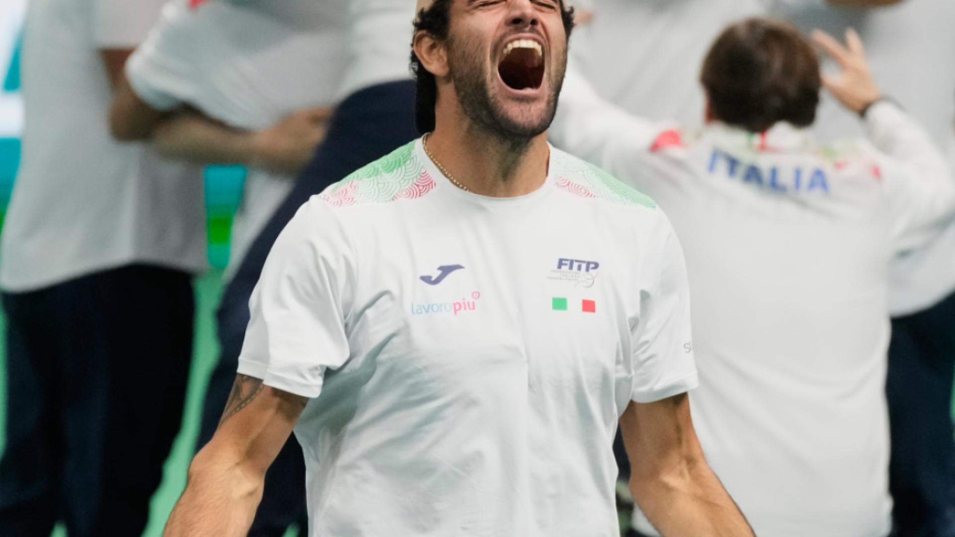 L'Italie bat l'Espagne et gagne une troisième Coupe Davis d'affilée