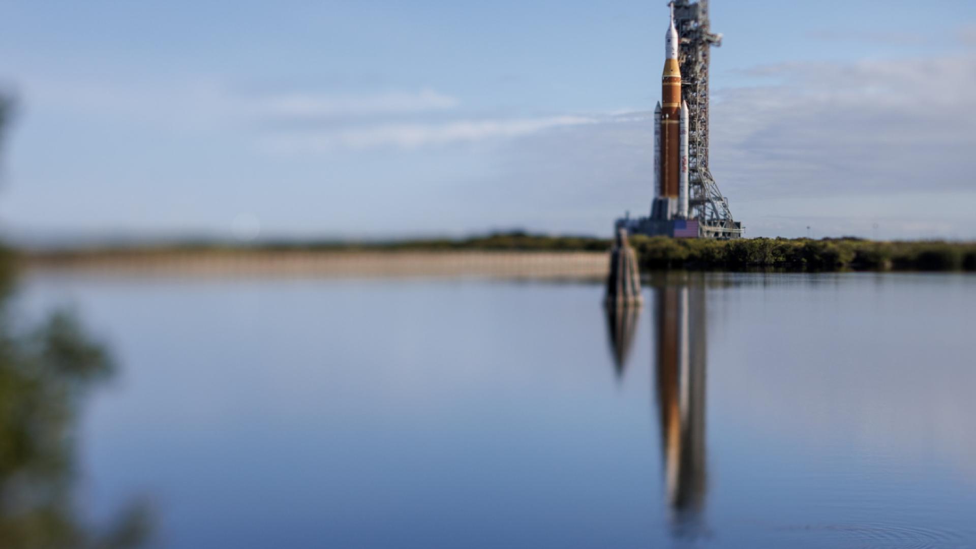 La Nasa déplace la fusée SLS vers le pas de tir avant Artémis 2 - La Télé