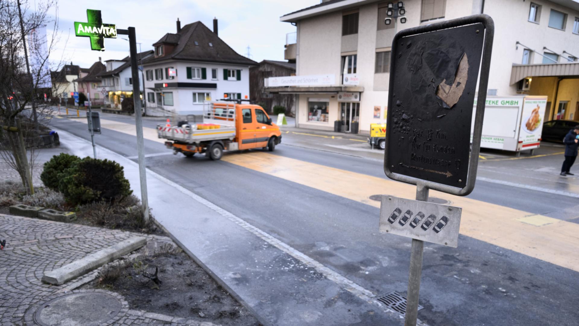 Car postal incendié à Chiètres : six morts, évacué, route rouverte - La ...