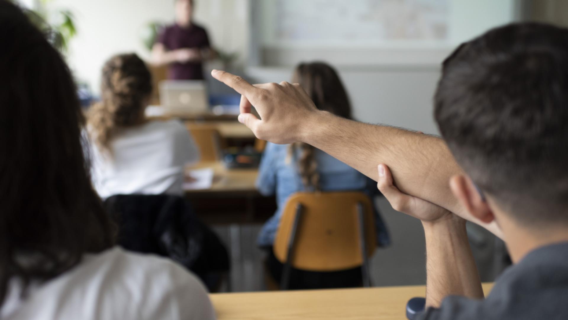 Fribourg: les bourses d'études moins pénalisées pour les étudiants actifs